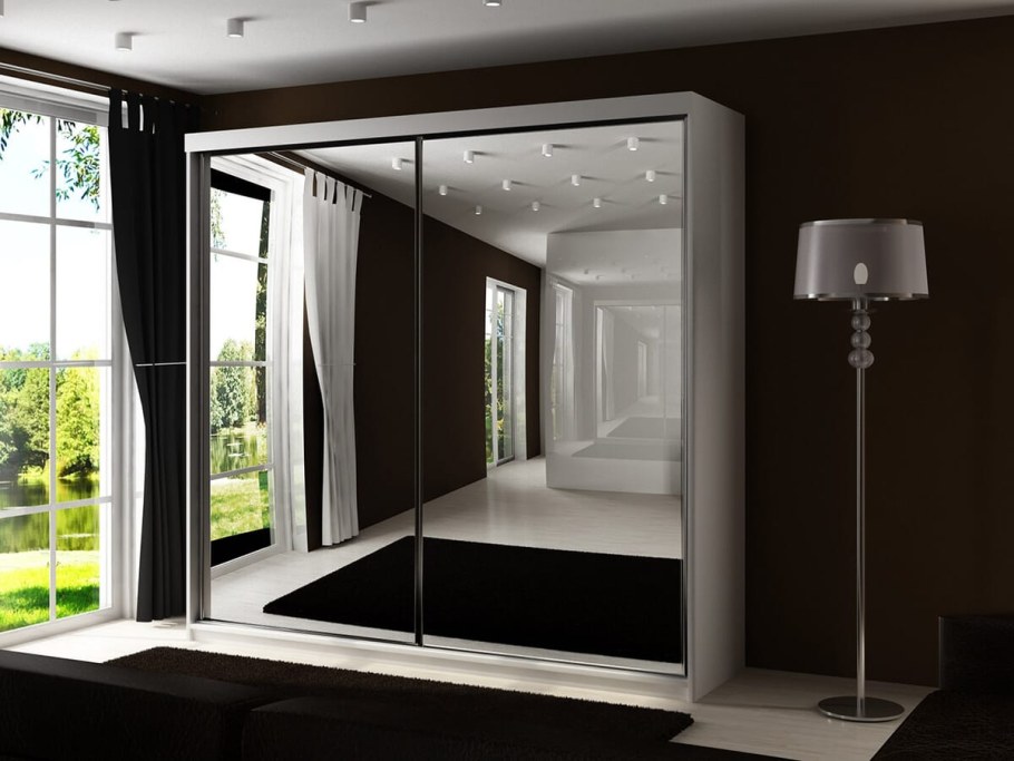 Модные шкафы купе 2021 в прихожую