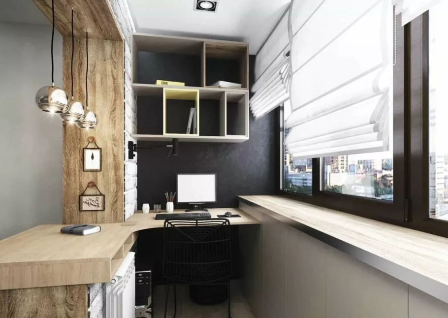 Рабочее место на лоджии