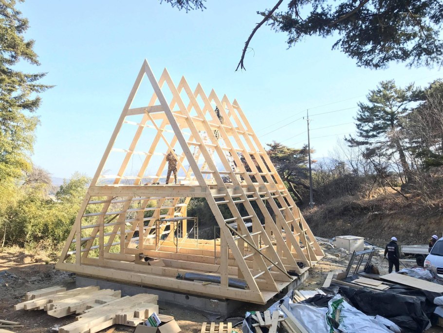 А фрейм дом шалаш