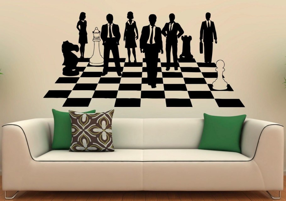 Стены интерьера в шахматы