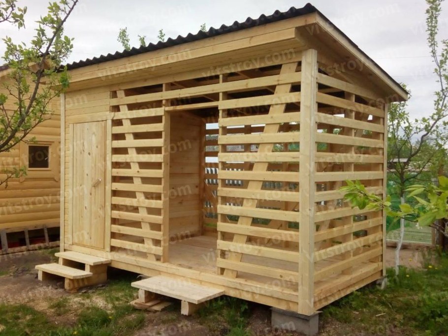 Хозблок с дровником 4х2