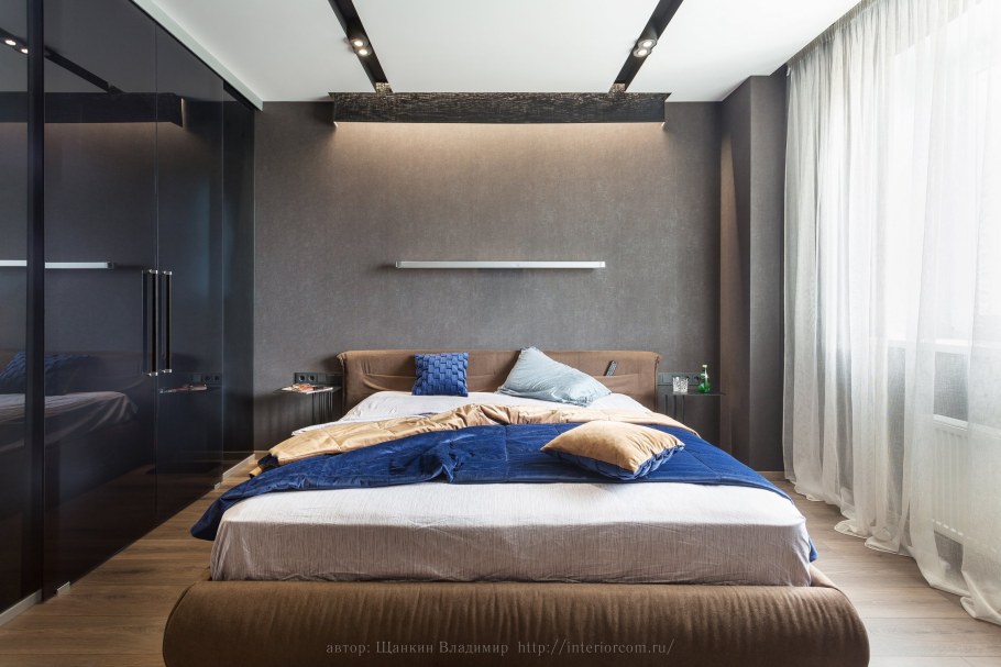 Трековое освещение в спальне