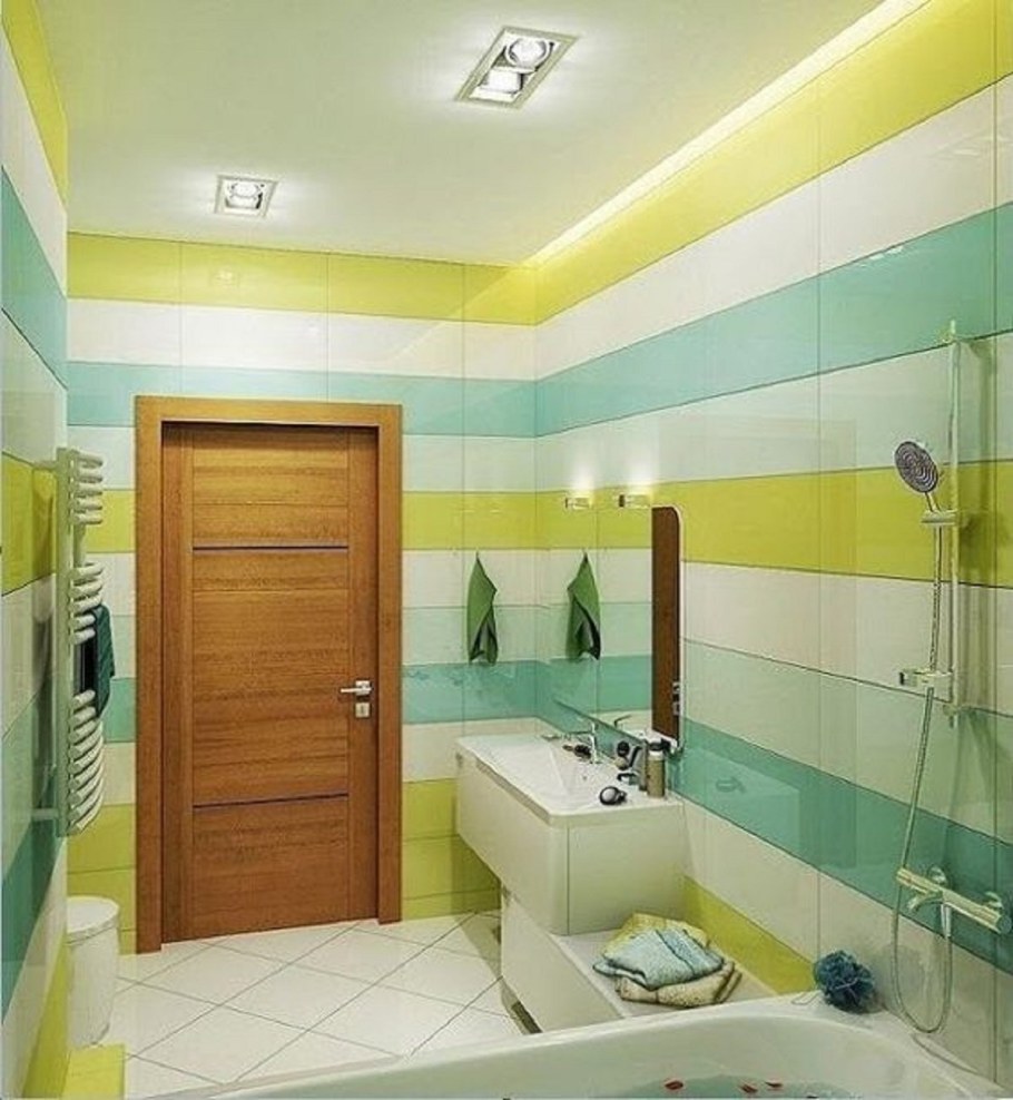 Дверь в ванную