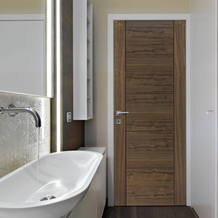 Двери в ванную и туалет 55х190