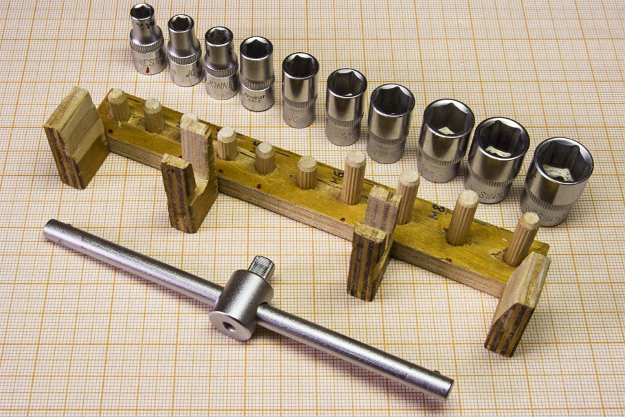 Держатель для гаечных головок