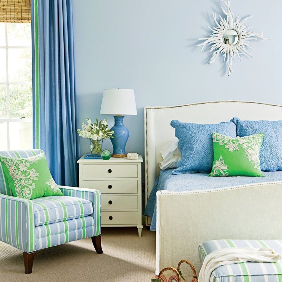 Голубые стены в интерьере