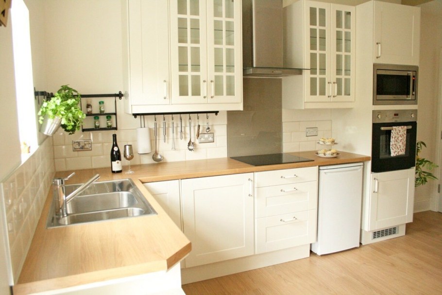 Угловая кухня икеа метод