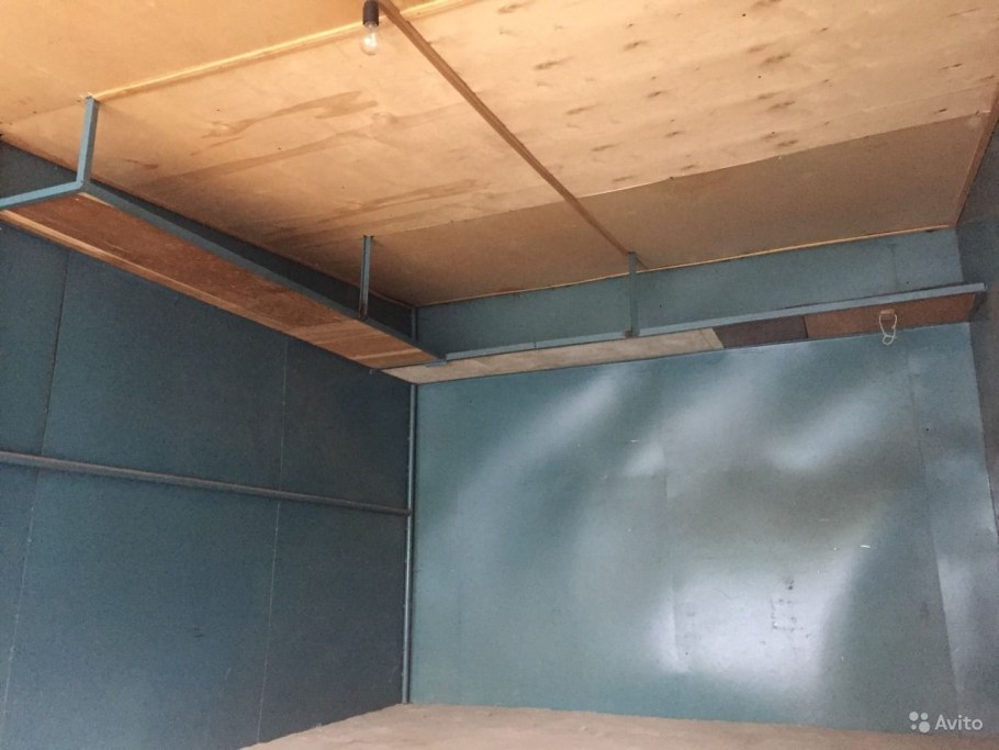 Потолок в гараже из фанеры