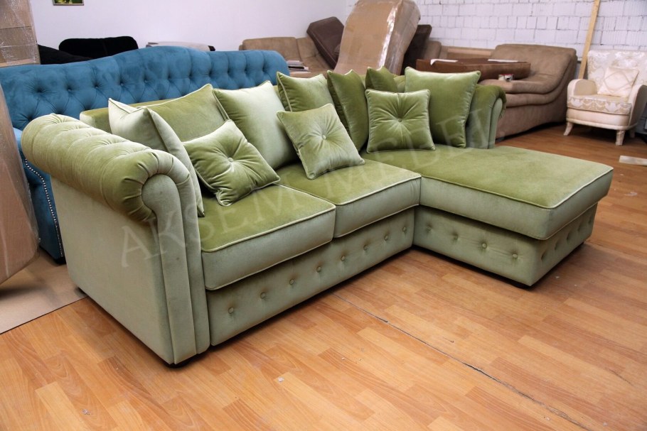 Угловой диван Честер с оттоманкой