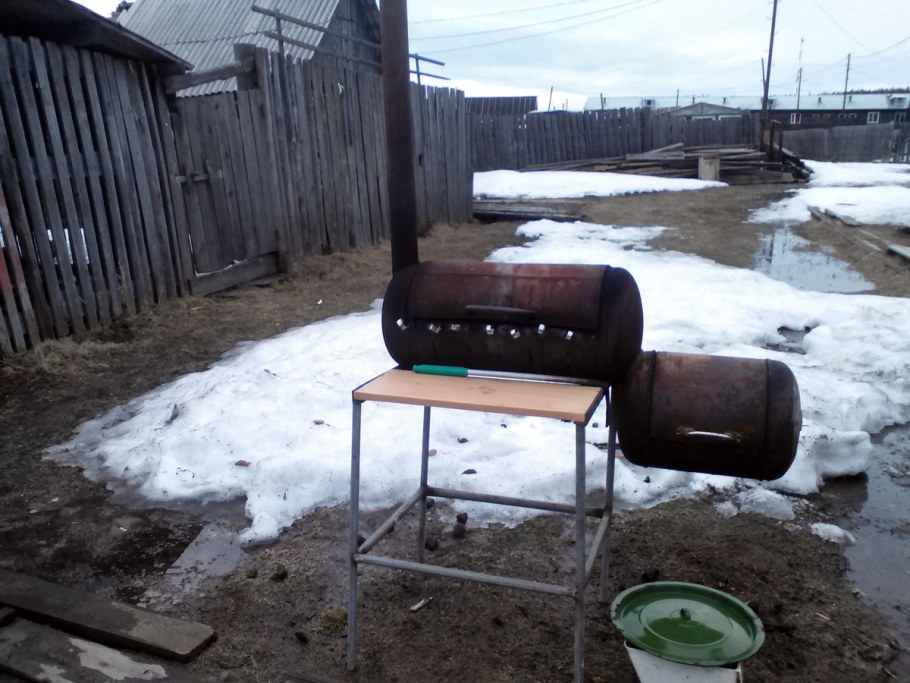 Коптильня из гидробака