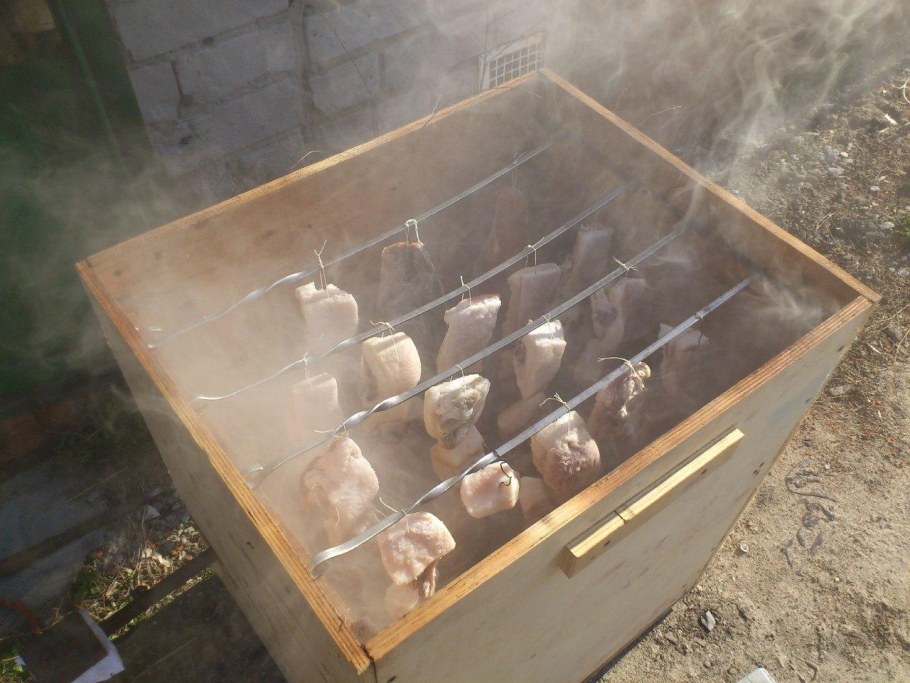 Лабиринтный дымогенератор