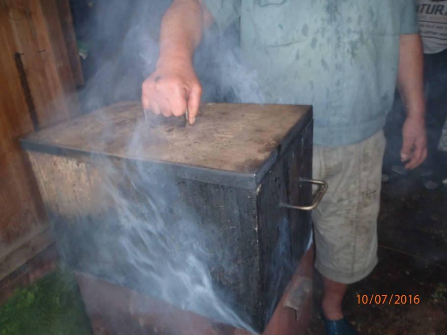 Коптильня на огне