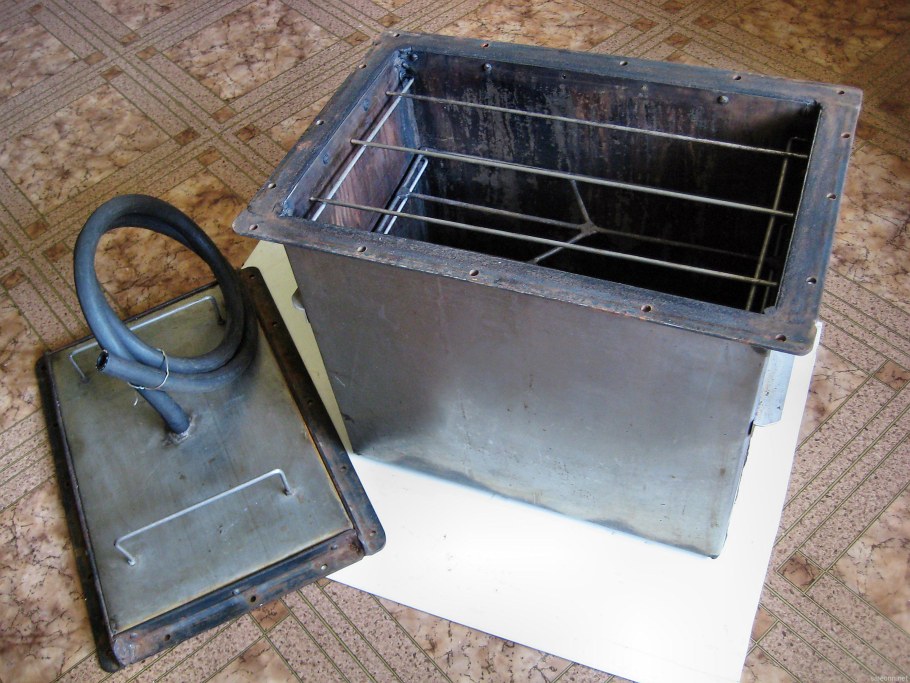 Самодельная коптильня горячего копчения