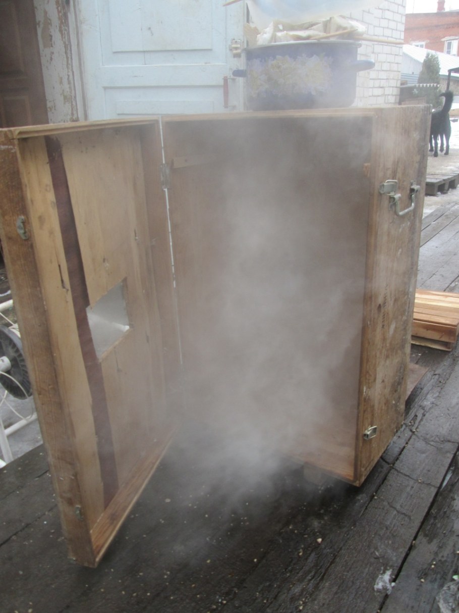 Коптильня холодного копчения в гараже