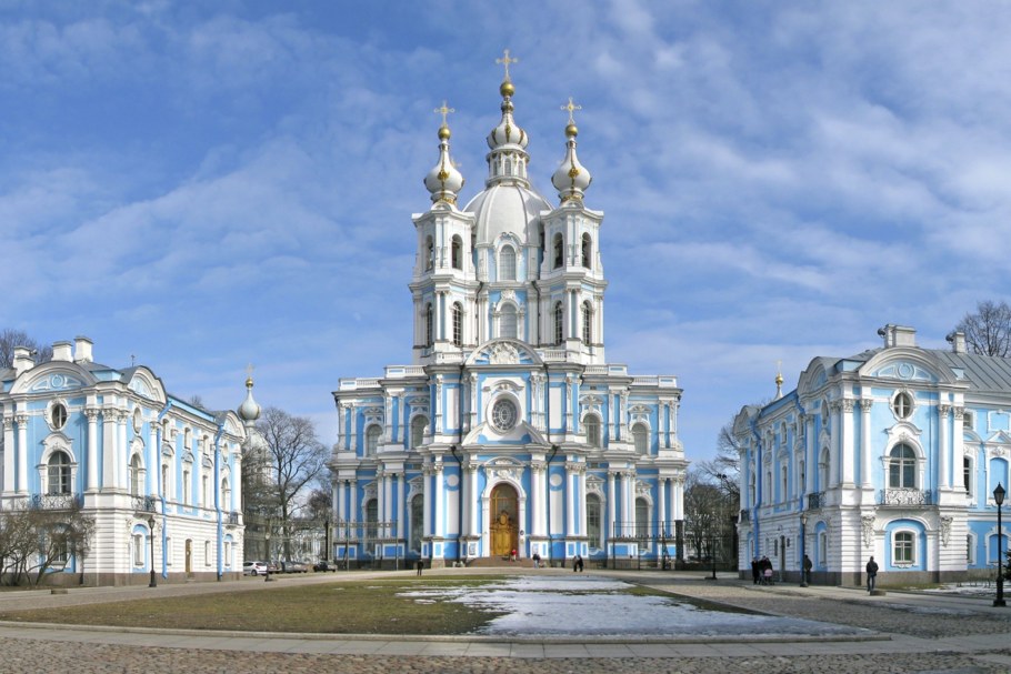 Смольный собор в стиле Барокко