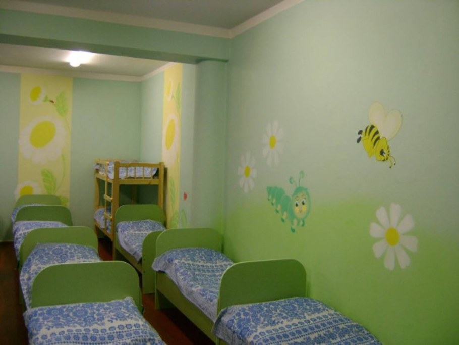 Детский сад спальня с детьми