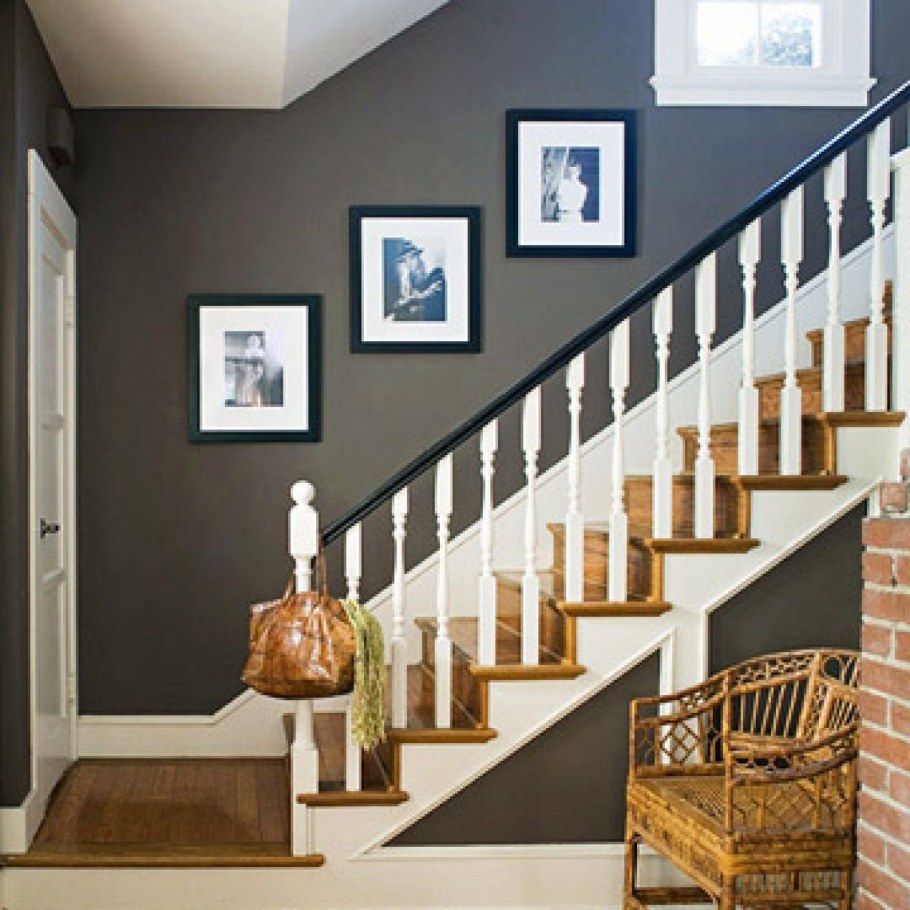 Отделка вдоль лестницы