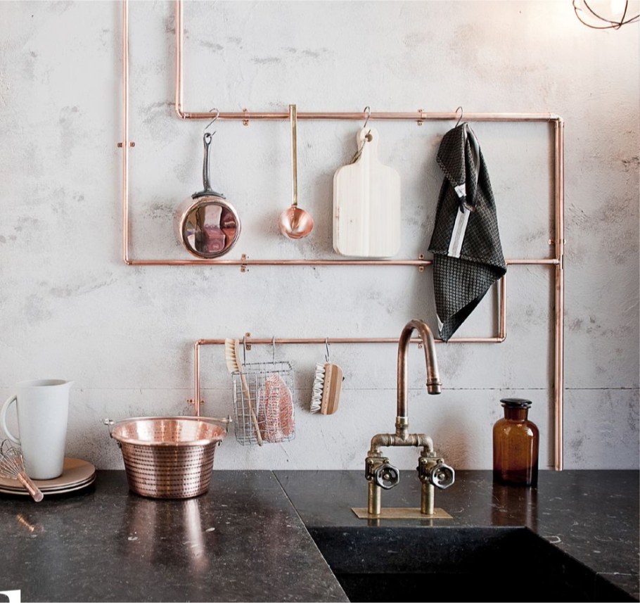 Медные трубы в интерьере