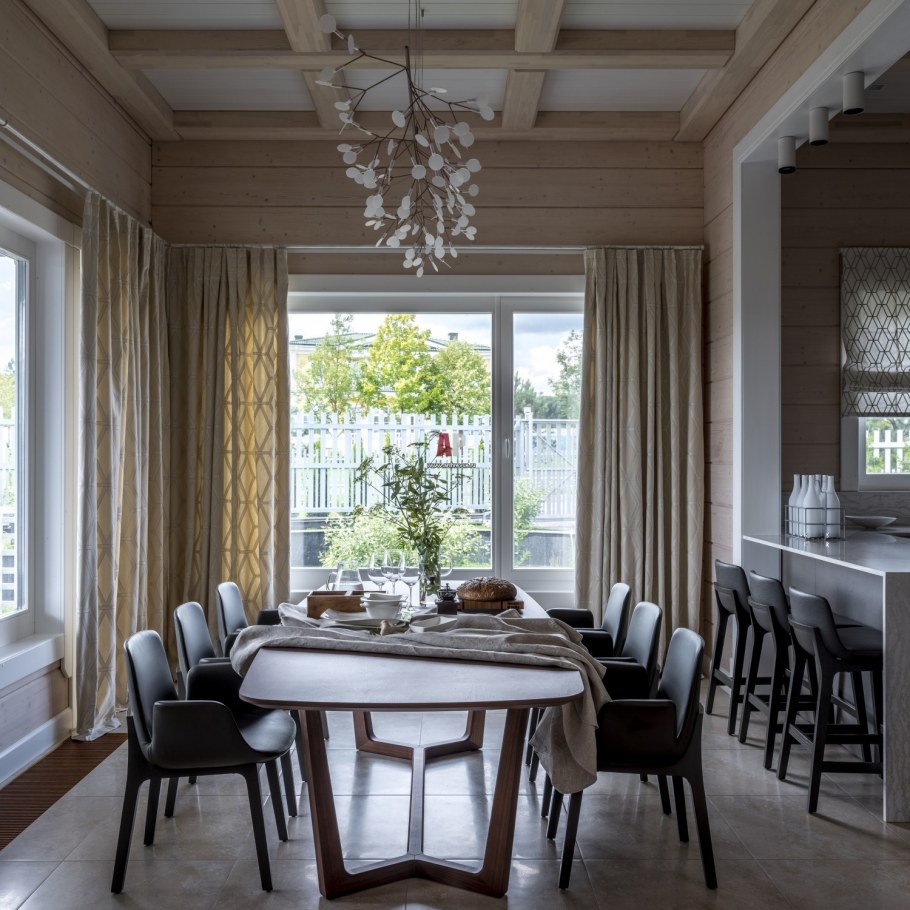 Кухня гостиная с выходом на террасу