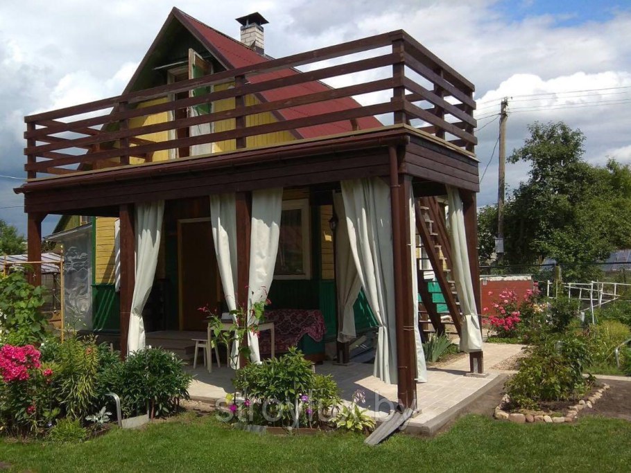 Веранда с балконом