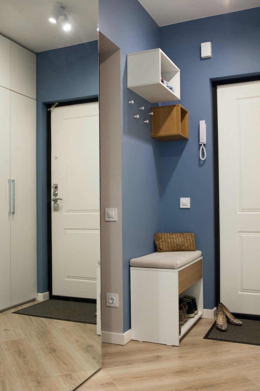 Прихожая в однокомнатной квартире