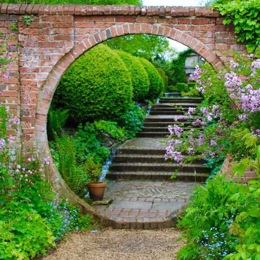 Ландшафт с мостиком