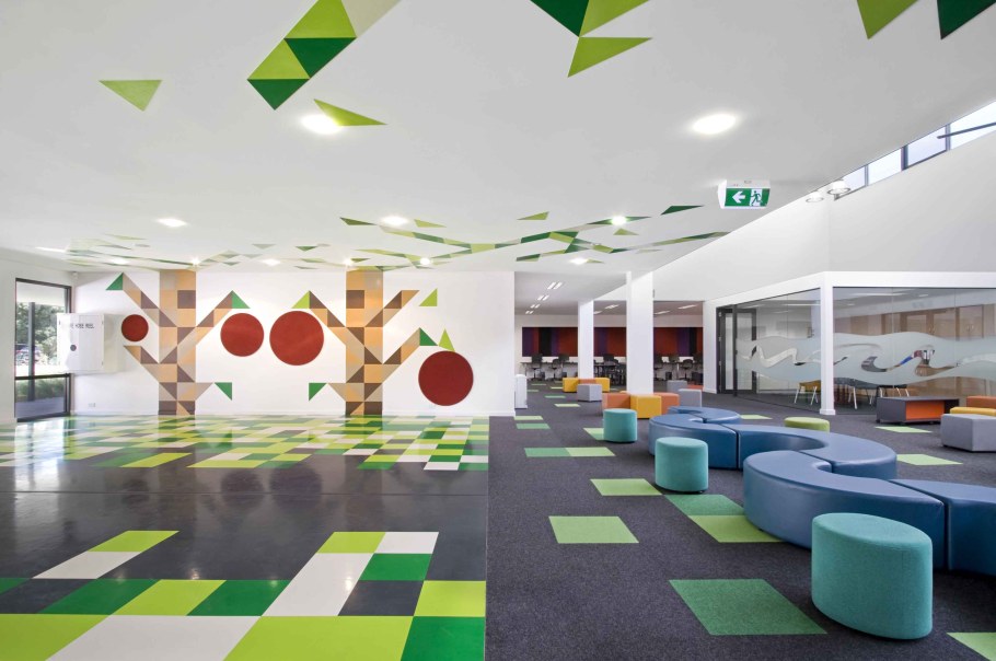 Современная школа интерьер