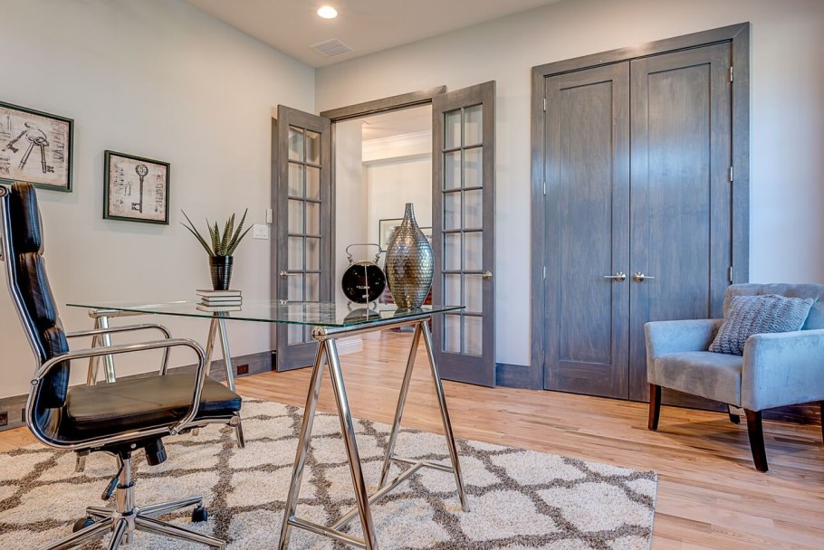 Двери в интерьере квартиры