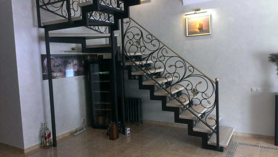 Красивые железные лестницы