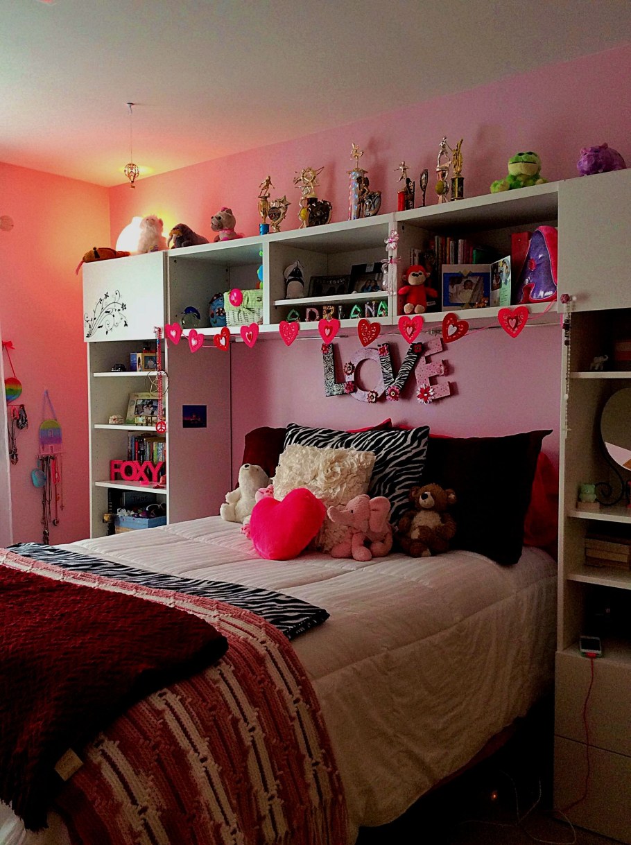Красивая комната для девочки подростка