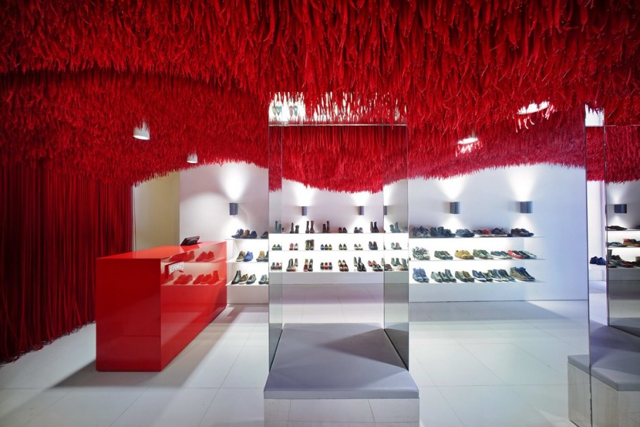 Необычный интерьер магазина