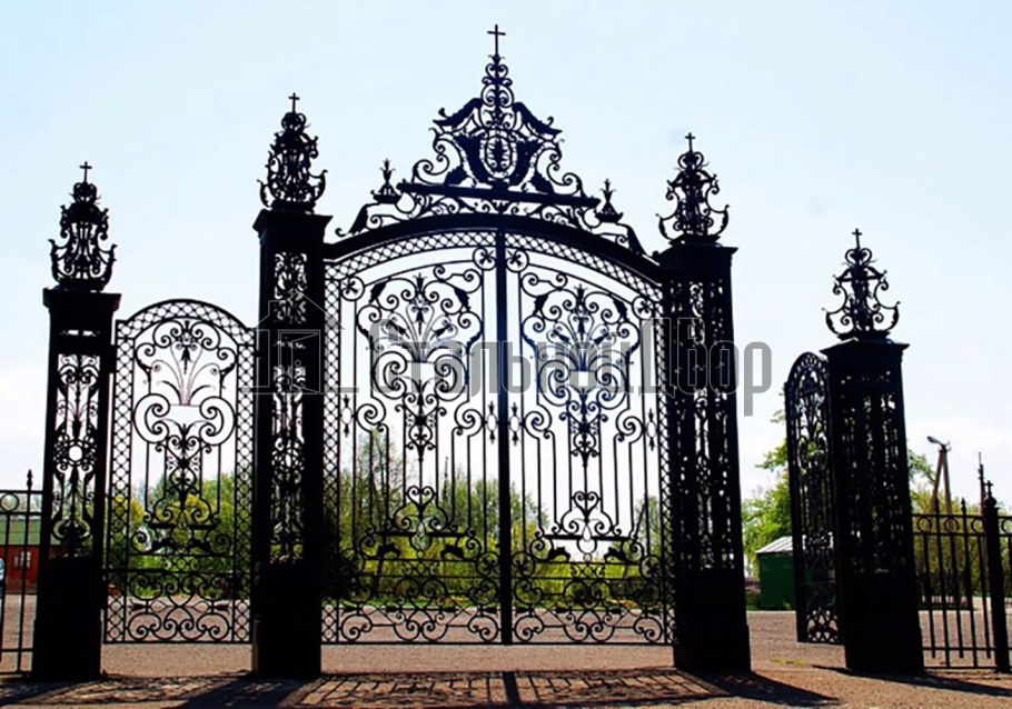 Троицкий собор ограда