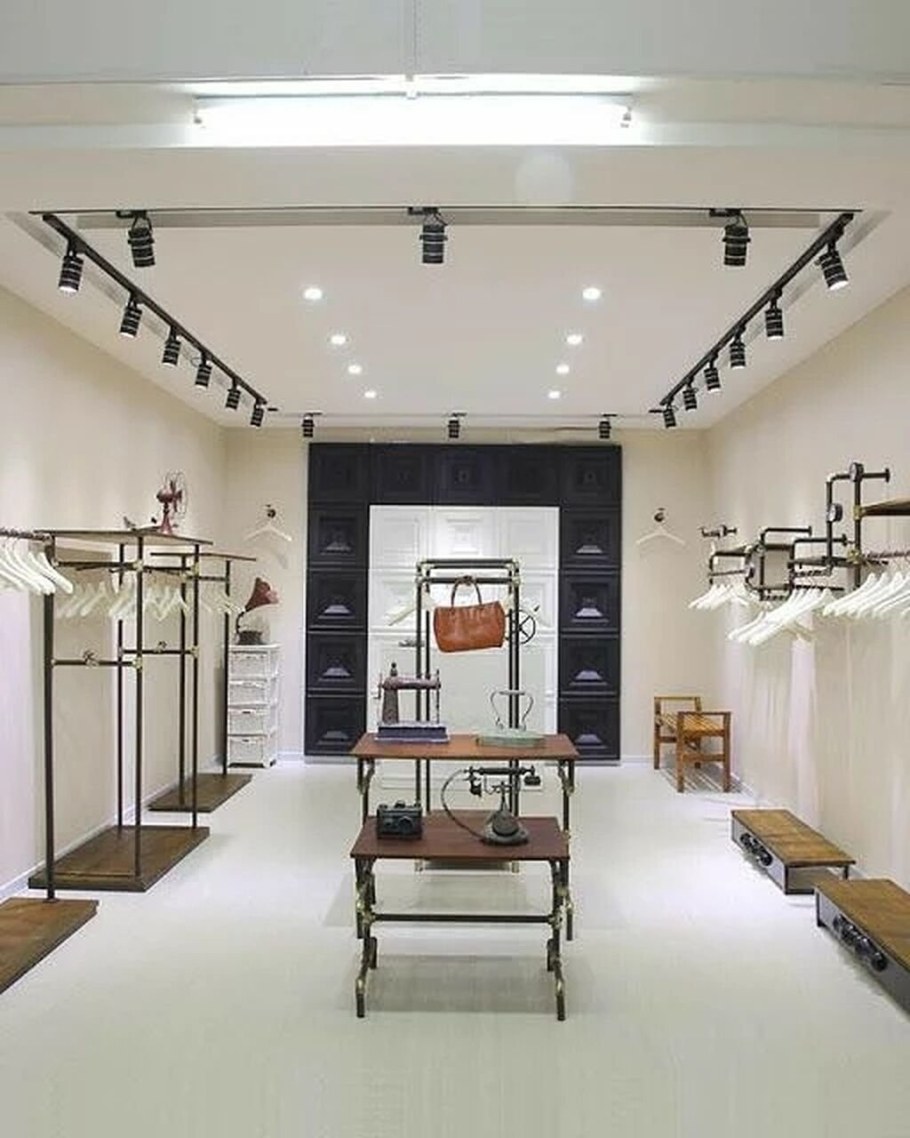 Бутик одежды интерьер