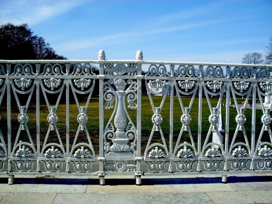 Ограда Екатерининского дворца