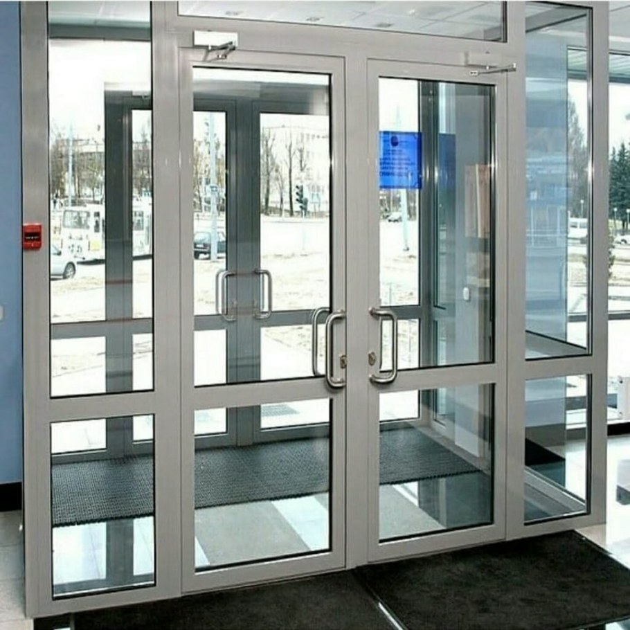 Алюминиевая одностворчатая дверь КП 45