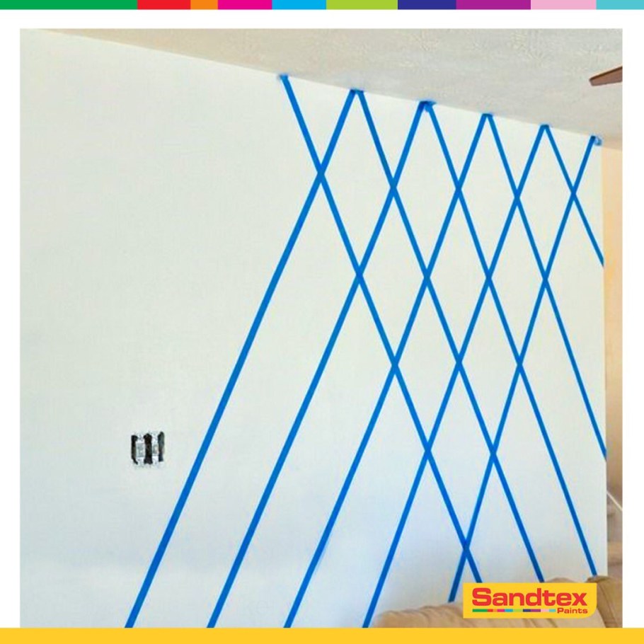 Хаотичные линии на стене