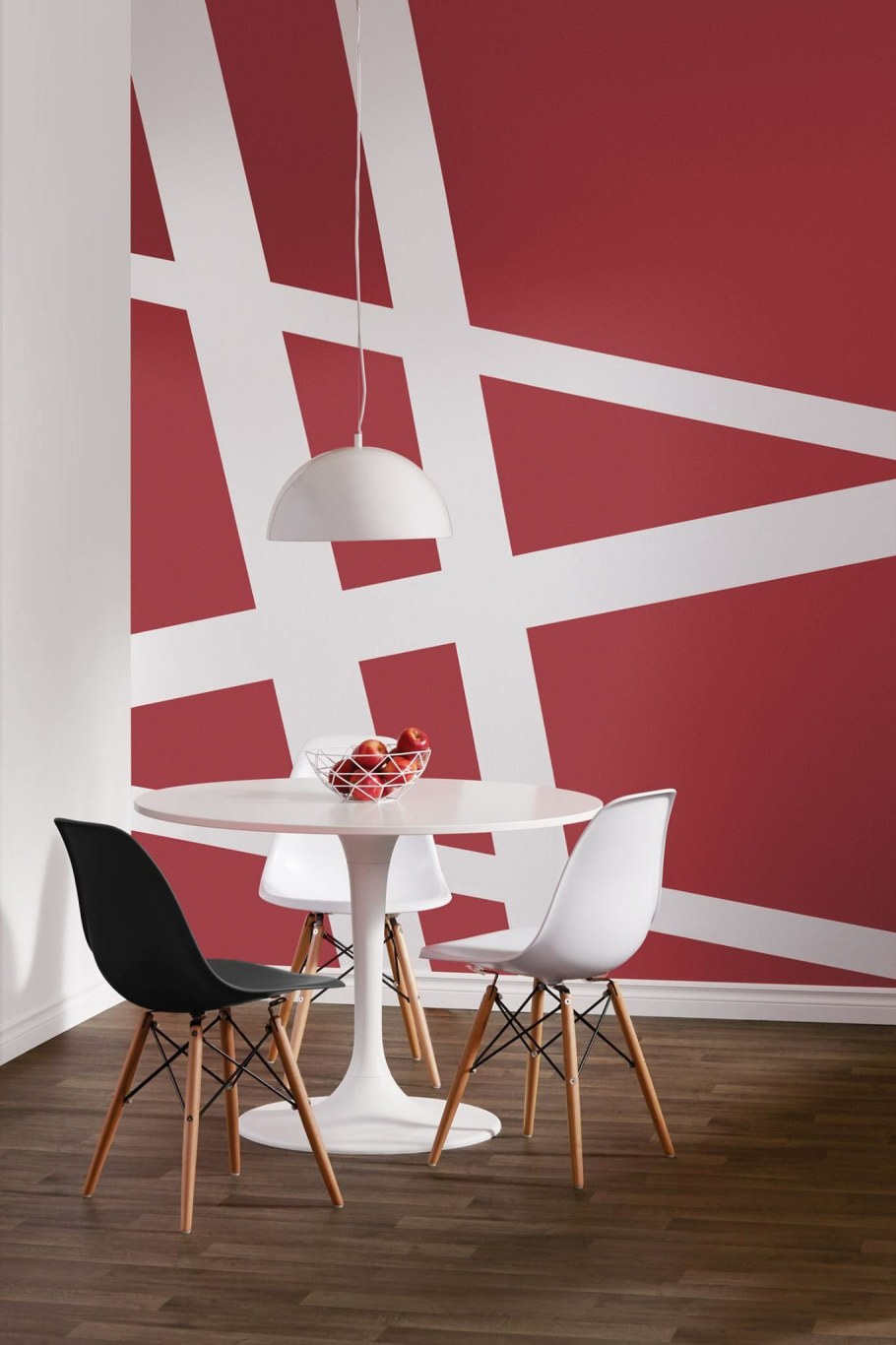 Геометрические полосы на стене