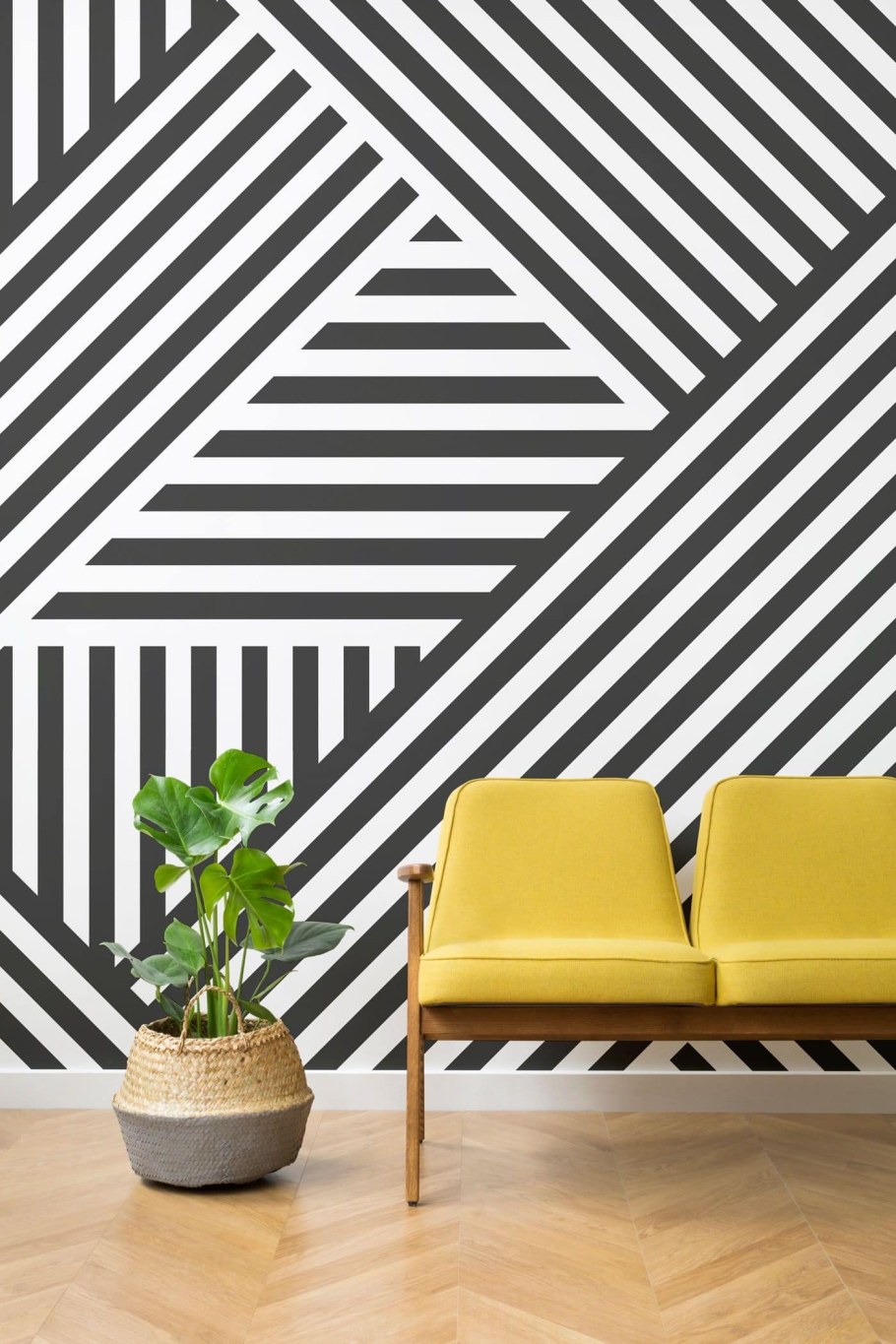 Геометрический узор на стене