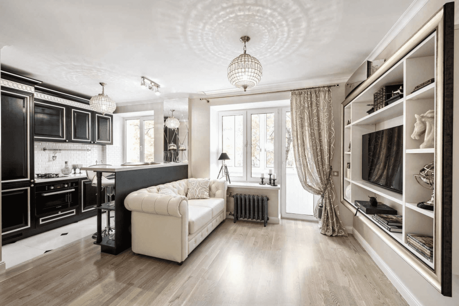 Интерьер студии 28кв с балконом