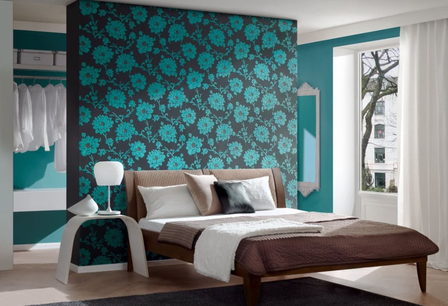 Бирюзовые стены