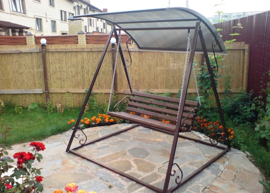 Качели садовые из металла