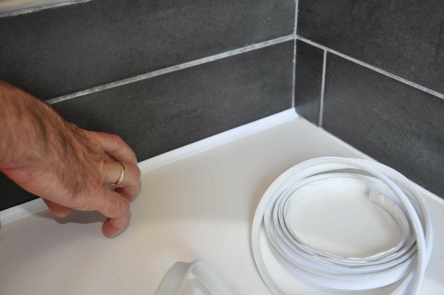 Герметизация ванны силиконом