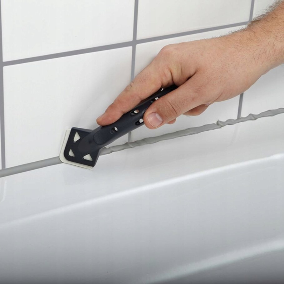 Скребок силиконовый для затирки плитки