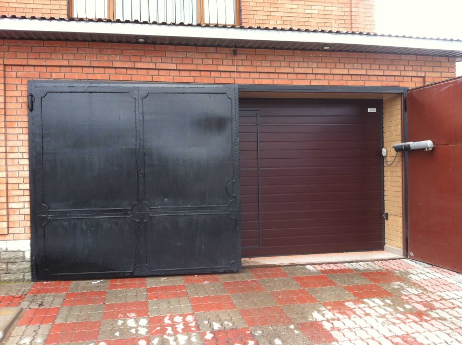 Гаражные распашные ворота Ryterna