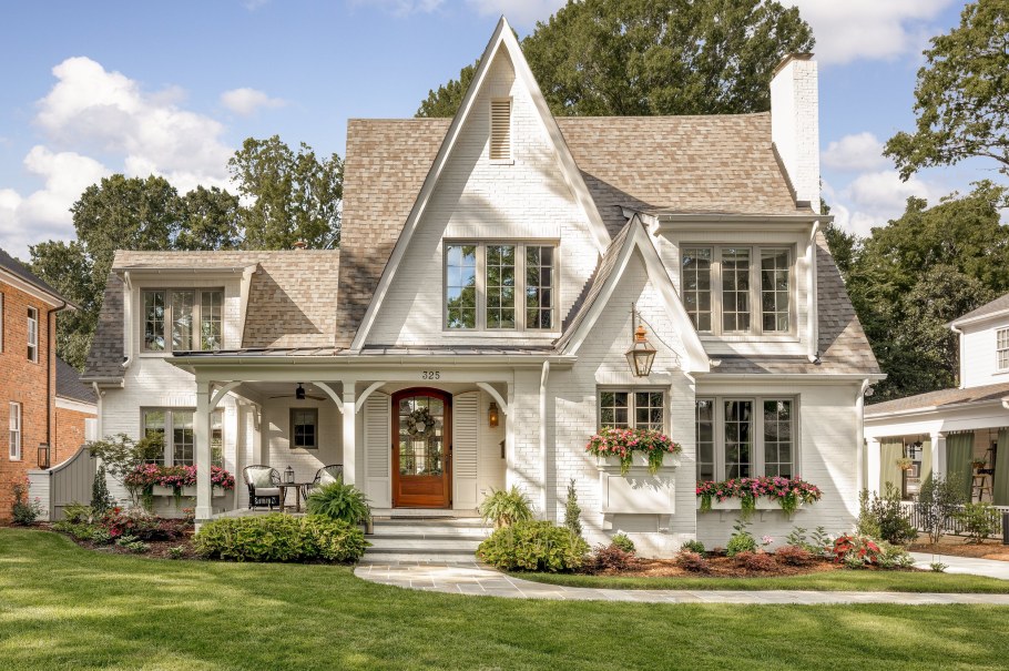 Стиль Тюдор (Tudor Revival Cottage)