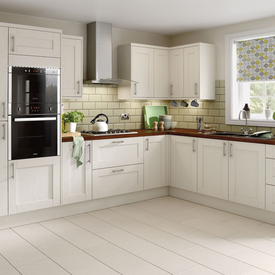 Кухня слоновая кость в интерьере