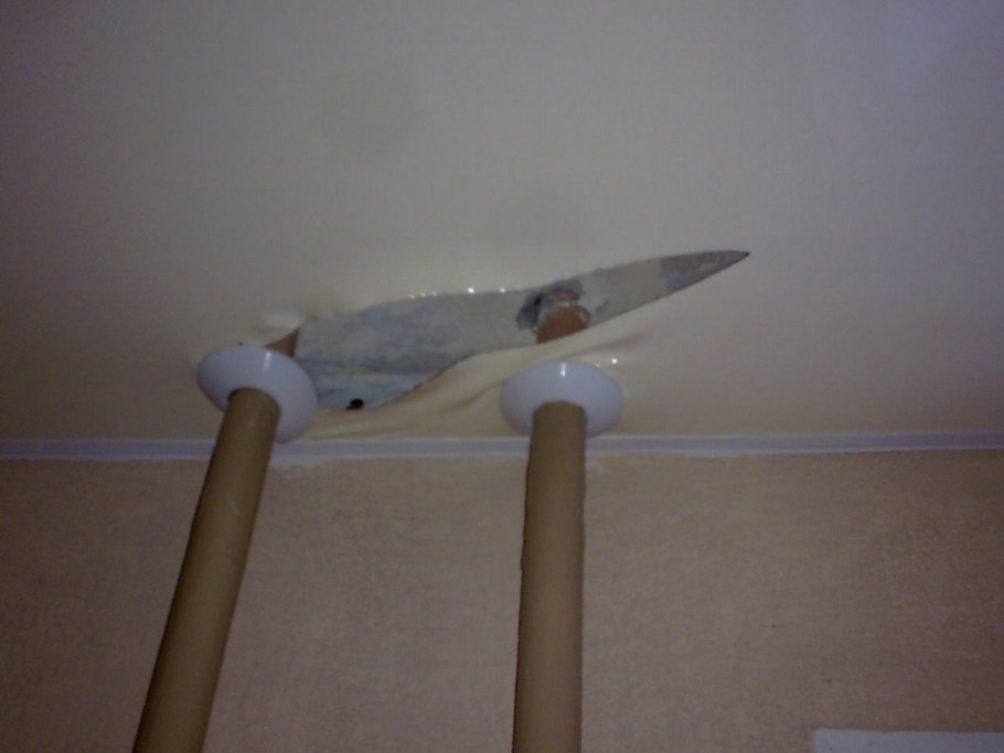 Обвод 110 трубы натяжной потолок