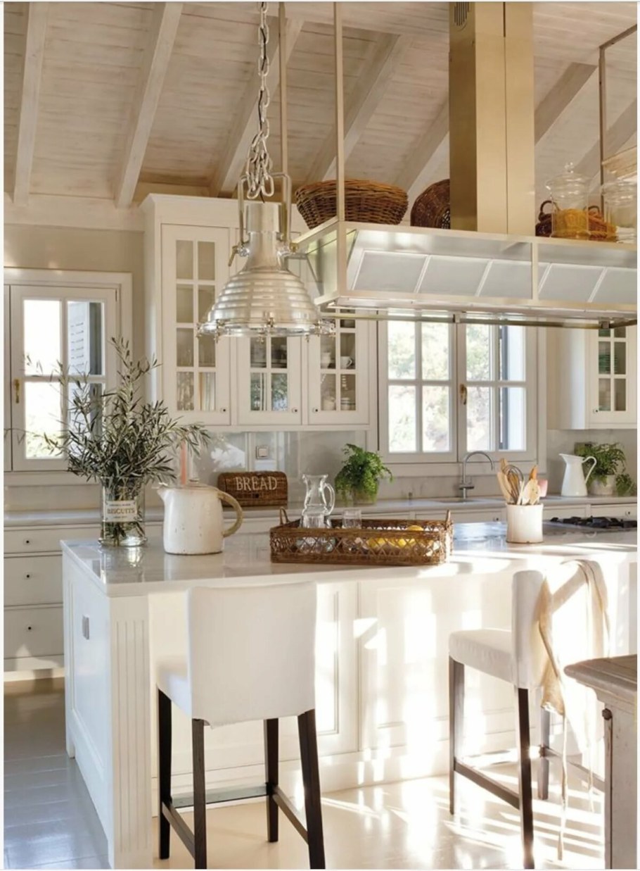 Кухня в деревянном доме