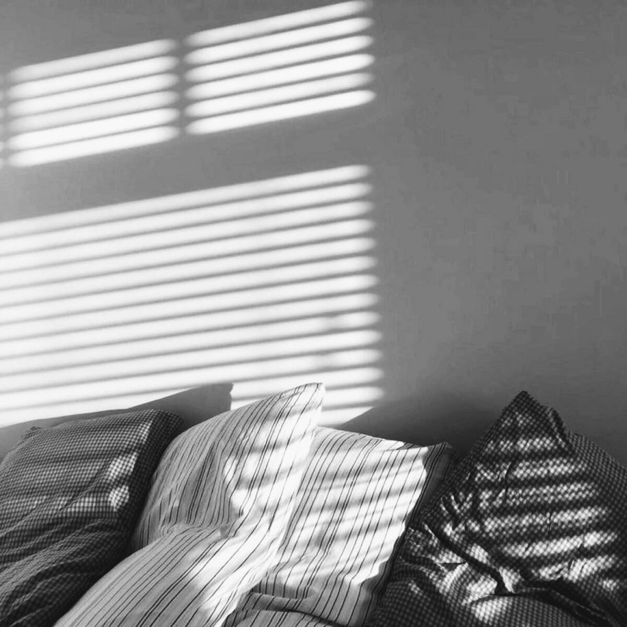 Светло серая Эстетика