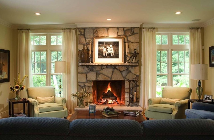 Камины в интерьере гостиной